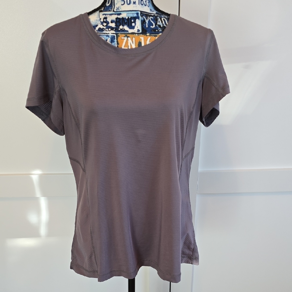 Tek Gear Gray Short Sleeve Tee